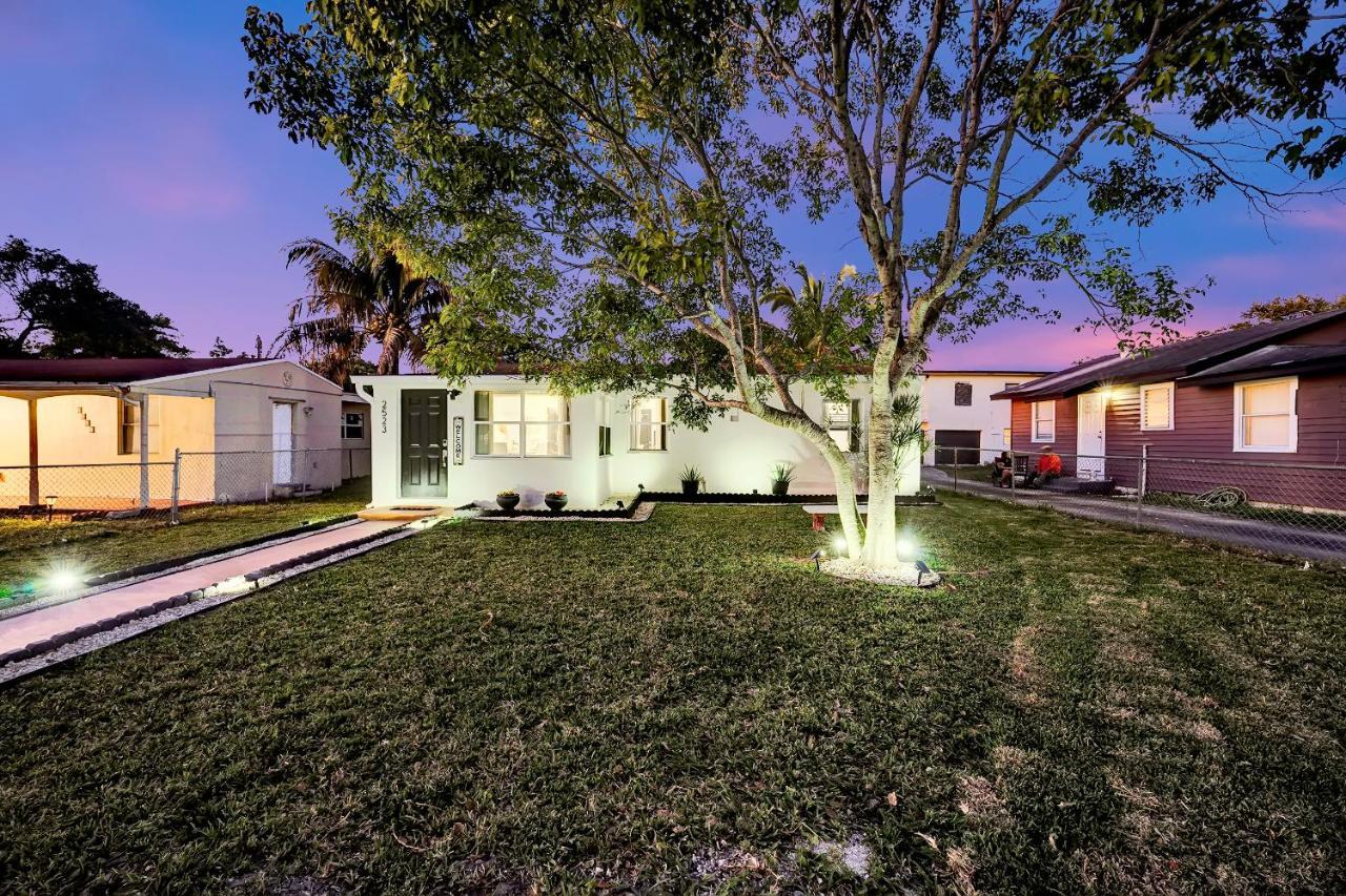 Casa Del Sol Villa Hollywood Exterior photo